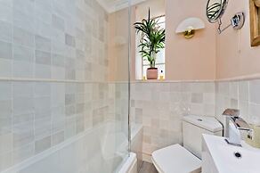 Studio Flat With Garden Access, Holland Park
