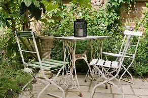 Gorgeous 1 Bed Garden Flat, Kensal