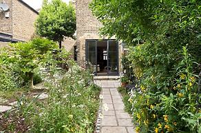 Gorgeous 1 Bed Garden Flat, Kensal