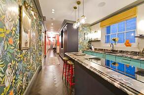 Colourful 3 Bed Kensington Garden Flat