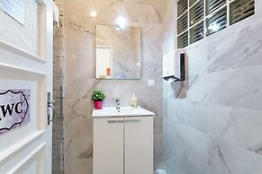 Divine House of Graça