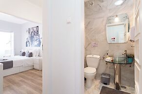 Divine House of Graça