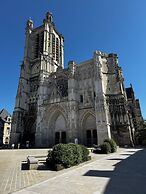 Le Charmant Paillot  Hyper centre classé