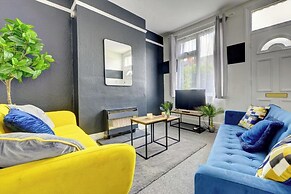 Central - 2br House - Free Parking - Garden