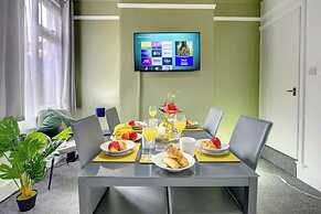 Central - 2br House - Free Parking - Garden