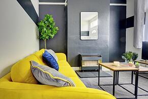 Central - 2br House - Free Parking - Garden