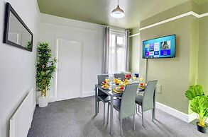 Central - 2br House - Free Parking - Garden