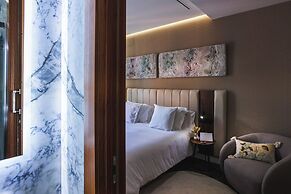 GG Good Game Corral del Carbon Apartment