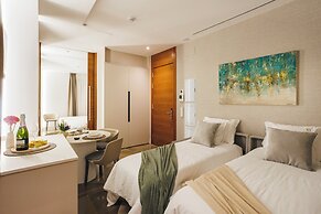 GG Good Game Corral del Carbon Apartment