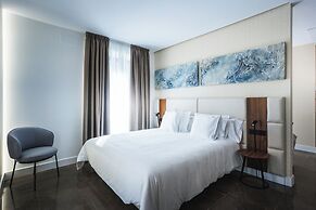 GG Good Game Corral del Carbon Apartment