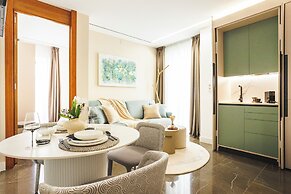 GG Good Game Corral del Carbon Apartment