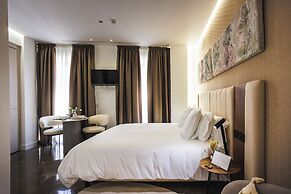 GG Good Game Corral del Carbon Apartment