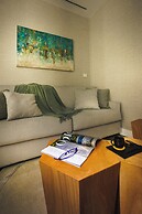 GG Good Game Corral del Carbon Apartment