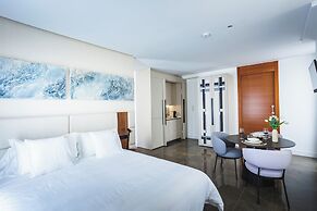 GG Good Game Corral del Carbon Apartment