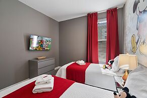 Gorgeous 6-bedroom House With Private Pool