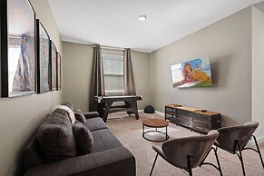 Gorgeous 6-bedroom House With Private Pool