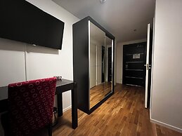 Injoy Compact Hotel Solna