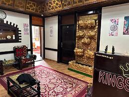 Downtown Kings Hotel