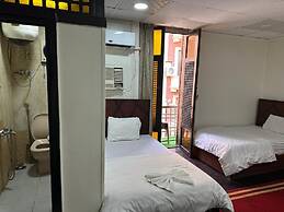 Downtown Kings Hotel