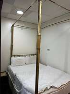 Downtown Kings Hotel