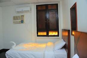 Downtown Kings Hotel