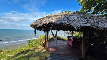 Melo Party Hostel La Barra