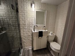 King beds Hot Tub Arcade Luxury Showers