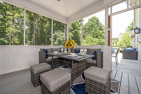 King beds Hot Tub Arcade Luxury Showers