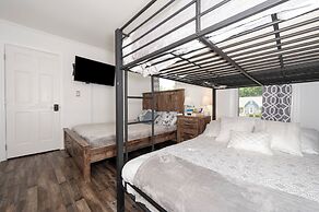 King beds Hot Tub Arcade Luxury Showers