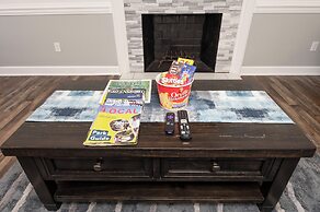 King beds Hot Tub Arcade Luxury Showers