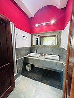 Lakeview Granada Hotel Boutique