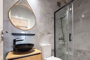 Artemis Apollonas Villa