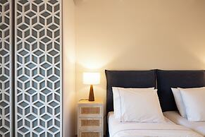 Artemis Apollonas Villa