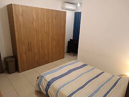 University Heights 2-bedroom Cosy Apartment