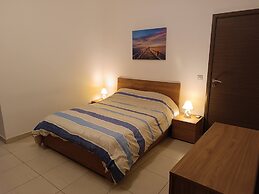 University Heights 2-bedroom Cosy Apartment