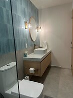 Bright & sweet unit in middle Polanco