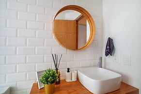 Bright & sweet unit in middle Polanco