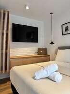 Bright & sweet unit in middle Polanco