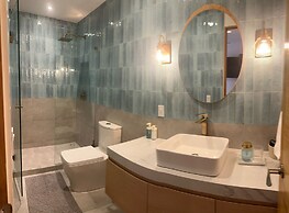 Bright & sweet unit in middle Polanco