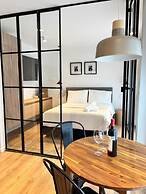 Bright & sweet unit in middle Polanco