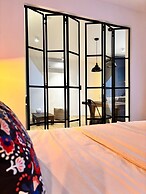 Bright & sweet unit in middle Polanco