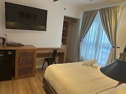 Bright & sweet unit in middle Polanco