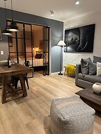 Bright & sweet unit in middle Polanco