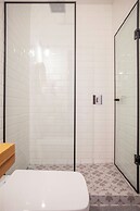 Bright & sweet unit in middle Polanco