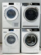 KingBed PetFriendly Washer Dryer Sleep16