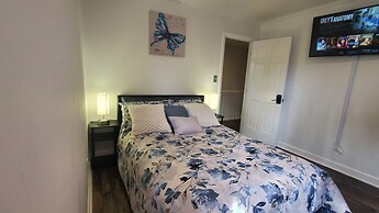 KingBed PetFriendly Washer Dryer Sleep16