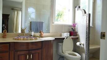 Villa Quebrada Estate