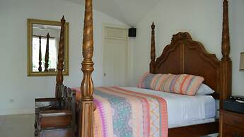 Villa Quebrada Estate