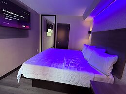 The Vine Hotel Bronx