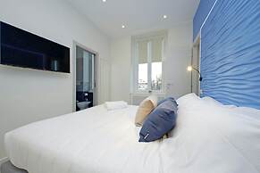 Domus Augustea San Giovanni Sunset Suites